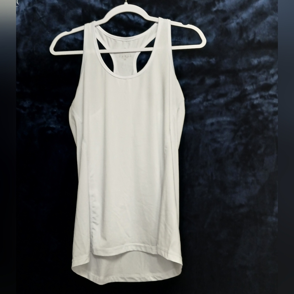 Elegant White Sleeveless Top